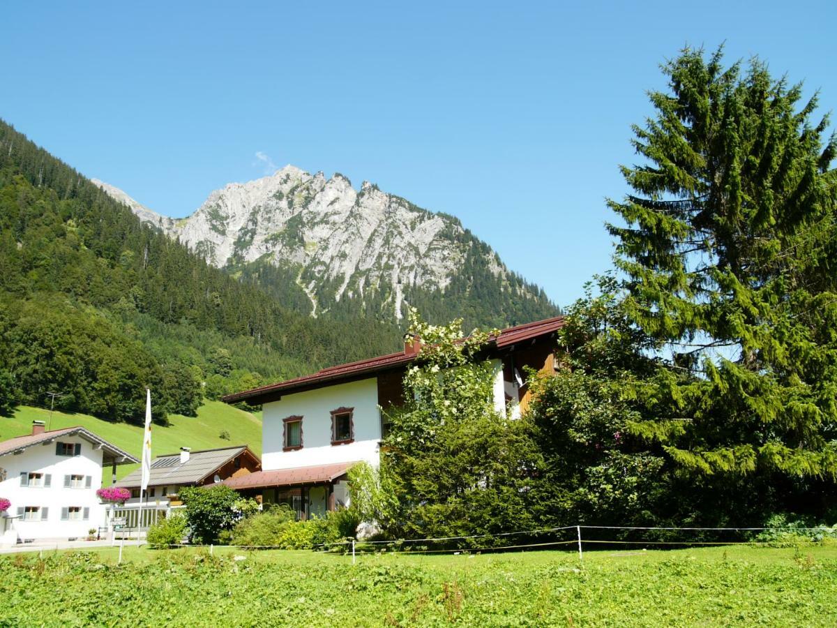 Appartements Burtscher Klosterle am Arlberg Exteriör bild