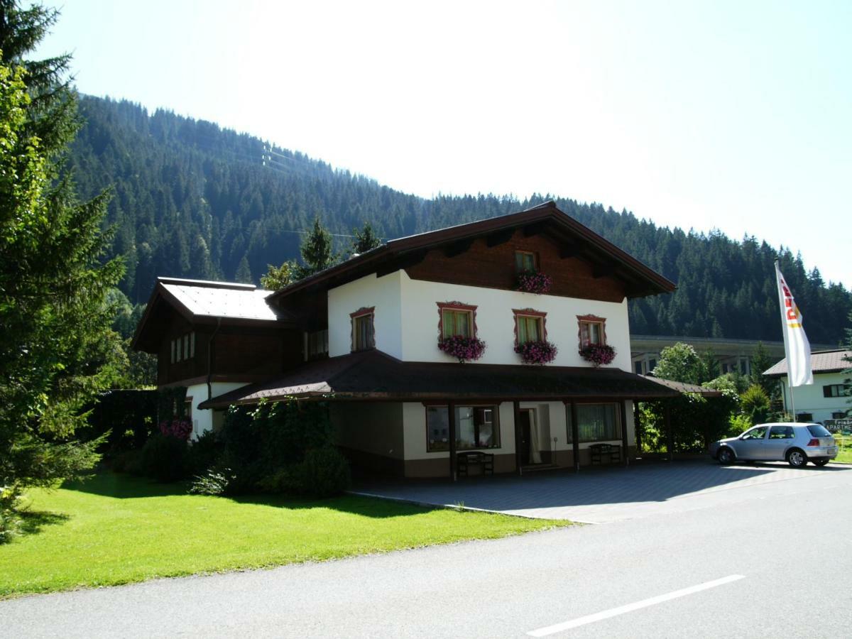 Appartements Burtscher Klosterle am Arlberg Exteriör bild