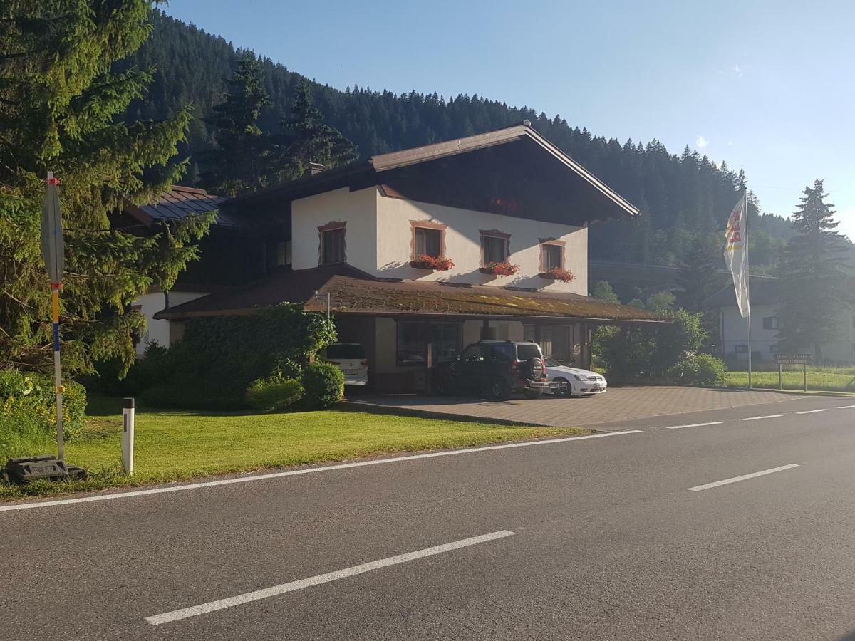Appartements Burtscher Klosterle am Arlberg Exteriör bild